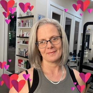 Meet your Posher, Allison.